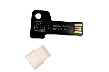 USB kľúč s potlačou - gravírovanie;USB klíč s potiskem - gravírování