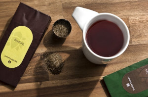 VS MUMBAI SADA hrnku a zeleného čaje