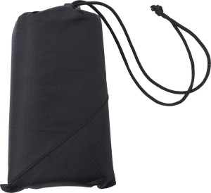 Černá polyesterová deka v obalu, 140x100cm - Reklamnepredmety