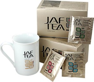TEA SET kolekcia čiernych čajov 50ks a keramická šálka