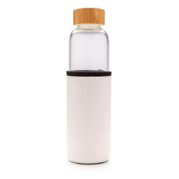 Glasflasche mit struktriertem PU-Sleeve, weiß