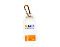 Potlač tampoprint logo na kľúčenku s krémom IAD