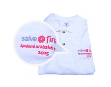 Potlač výšivka logo Salve finance na tričku
